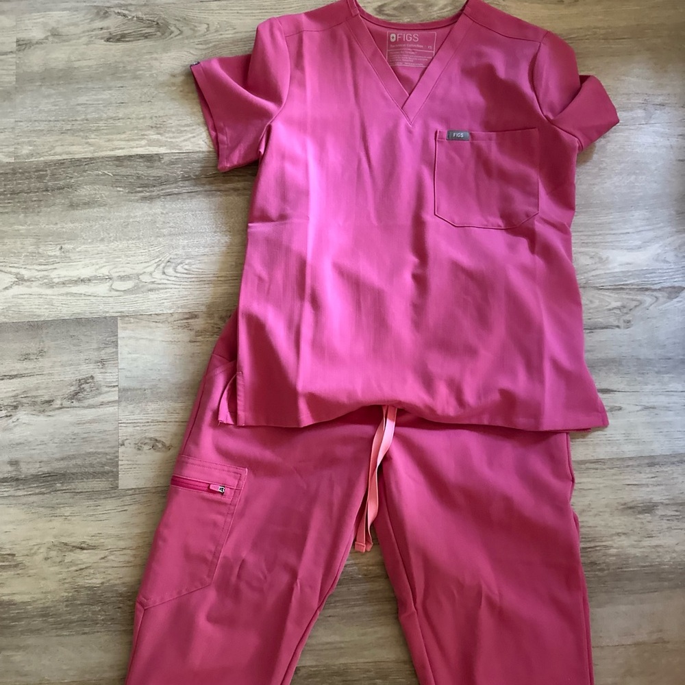 Figs scrub set
